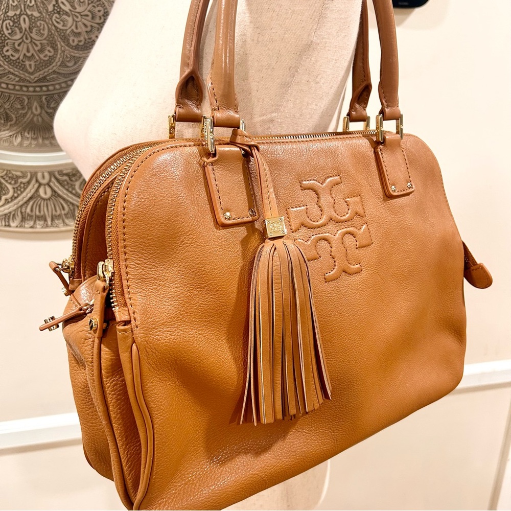 TORY BURCH Rotal tan Thea triple zipper handbag - Great size!! - Picture 5 of 12
